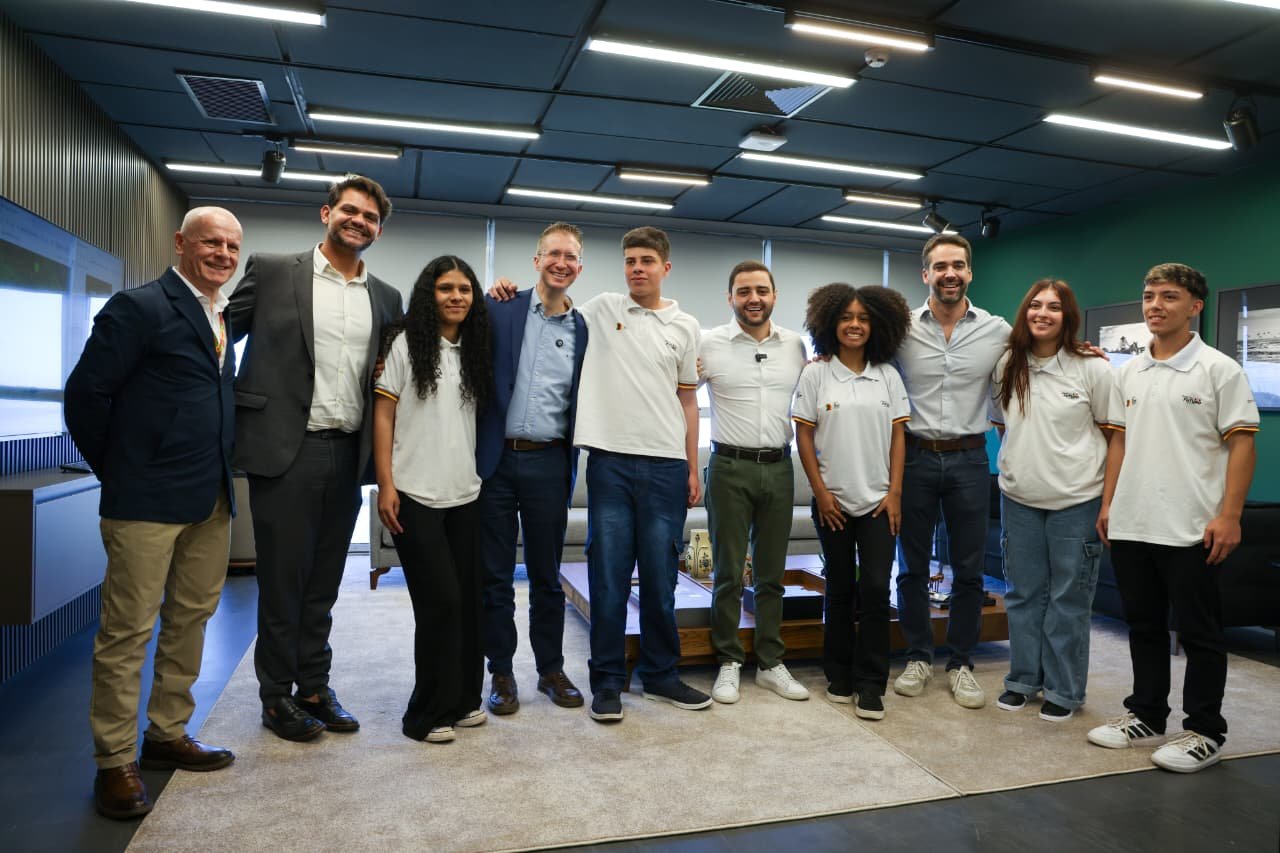 Beto Fantinel destaca protagonismo da juventude gaúcha em intercâmbio do Programa Partiu Futuro Reconstrução